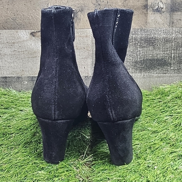 Prada Black Suede booties 38.5 - Picture 6 of 12